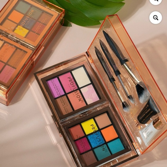 Profusion Cosmetics Artistry On-The-Go Eyeshadow and Face Palette In The Tropics - Picture 7 of 11